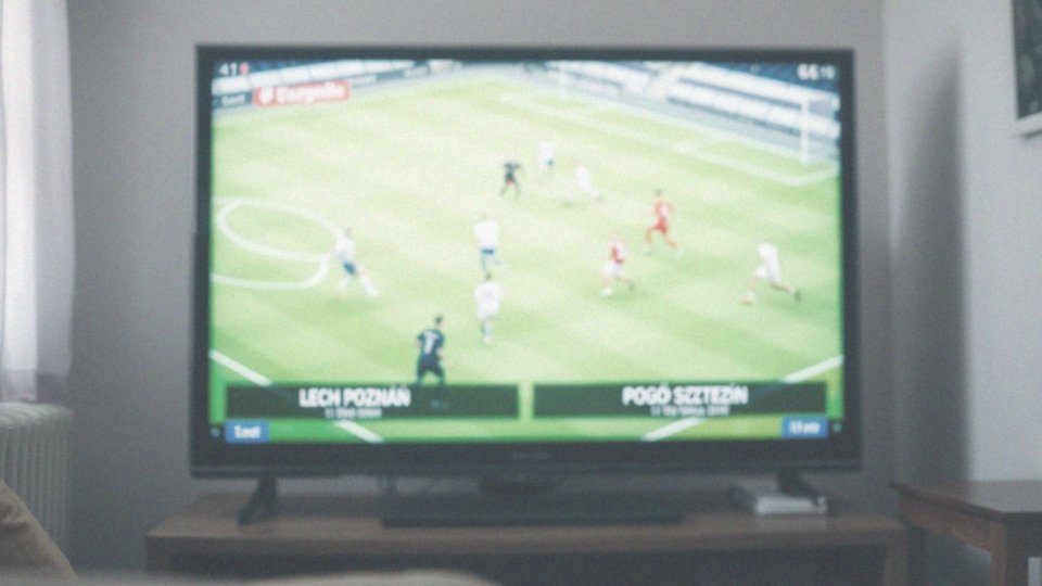 Gdzie obejrzeć Lech Poznań – Pogoń Szczecin? Transmisja i szczegóły